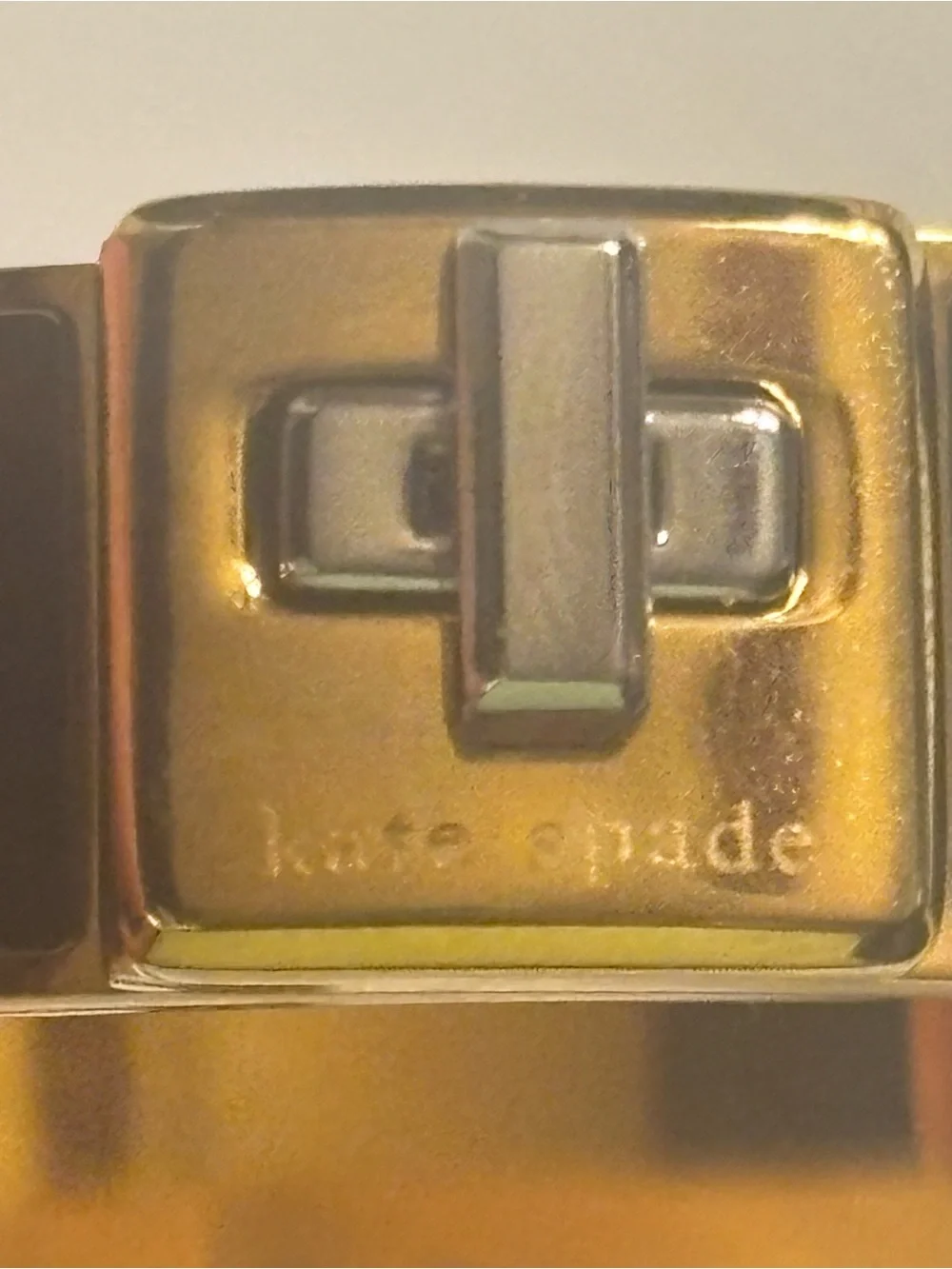 Kate spade bracelet black an gold retail $139 NWT - Picture 2 of 4